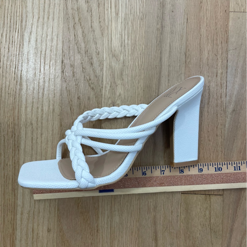 NWT NY&Co Heeled Sandal Dalia 9 Open Toe White Slip On Neutral Coastal - Picture 10 of 16